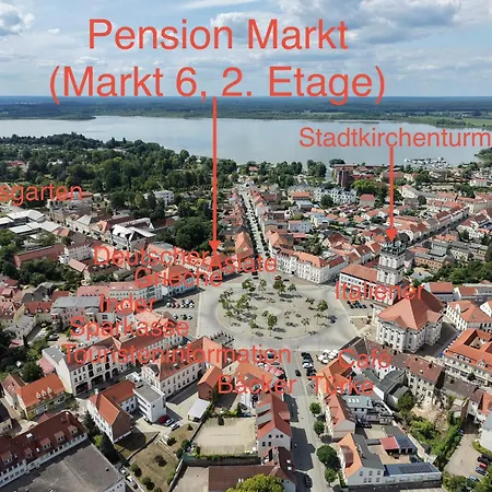 Markt 3* Neustrelitz